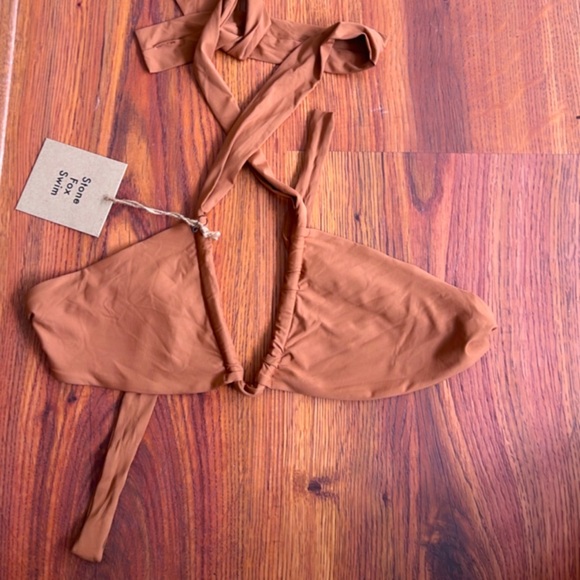 NWT stone fox swim bikini top - Picture 2 of 2